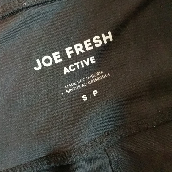 ❄️ 3/$25 Grey Leopard Print Athletic Leggings - Picture 2 of 4